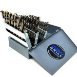 4 Differences Between Spade Bits and Auger Bits
