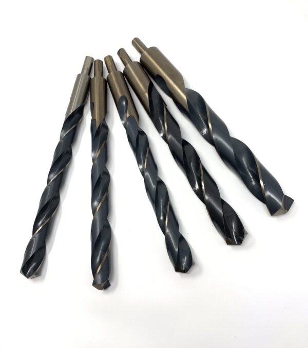 Six dark metal twist drill bits in assorted sizes arranged in a fan-like grouping against a plain white background.